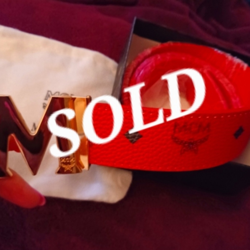 ♥️♥️ WHO DOESN'T LOVE RED ♥️♥️